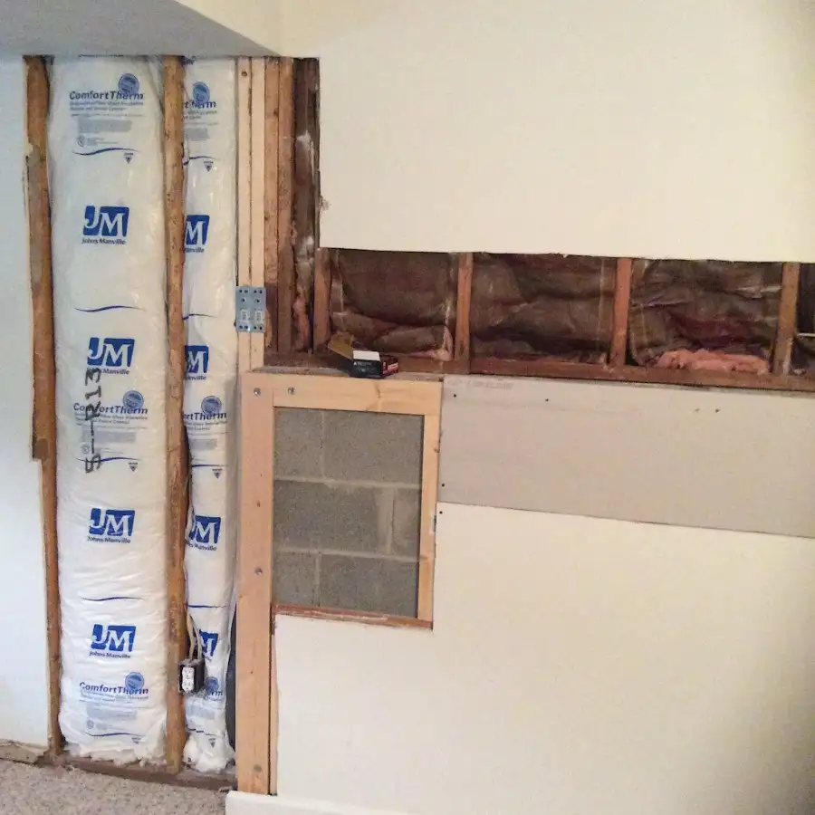 Wall insulation replacement during Structural Drying in Salina
